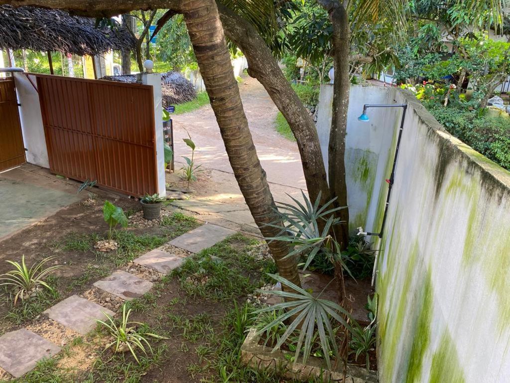 Kings Happy House Apartment Dikwella Bagian luar foto